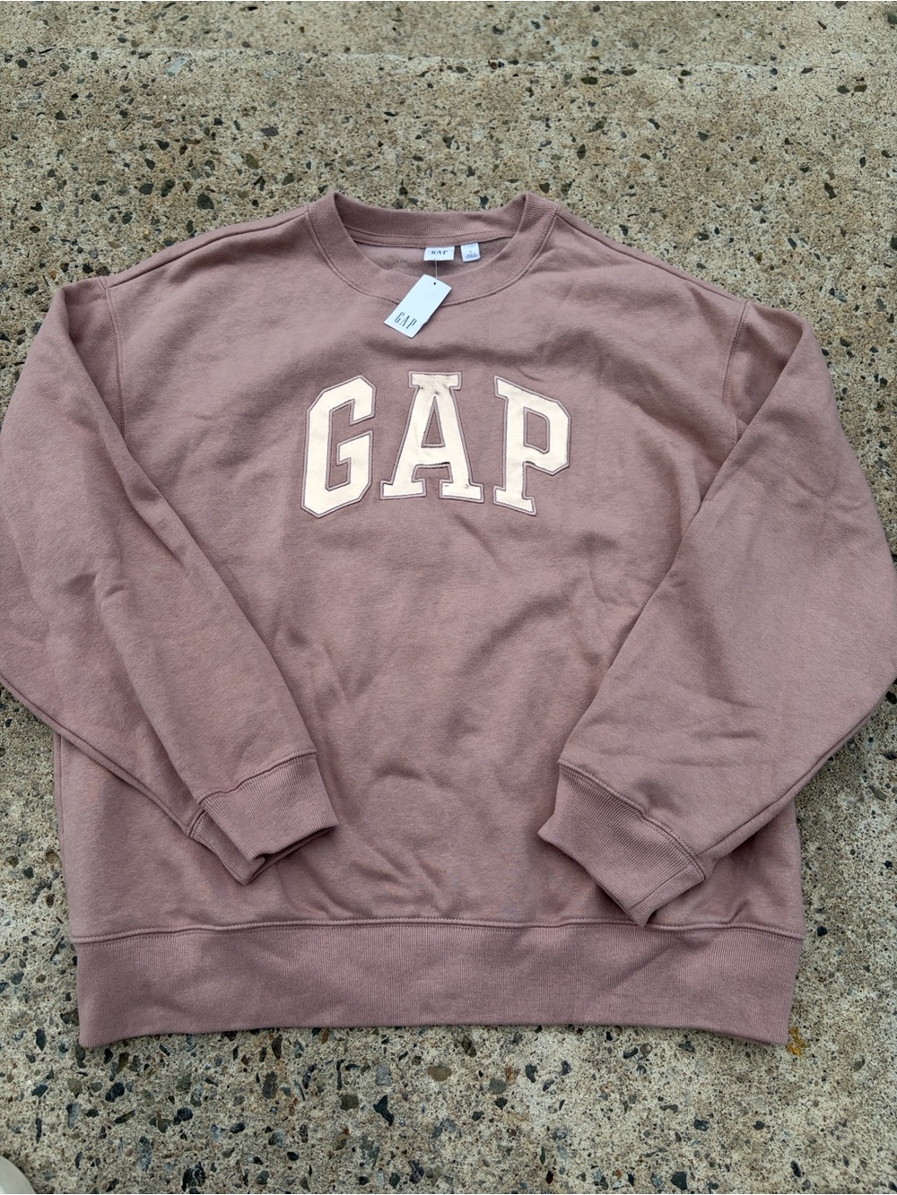 GAP Crewneck Sweatshirt in Dusty Rose L